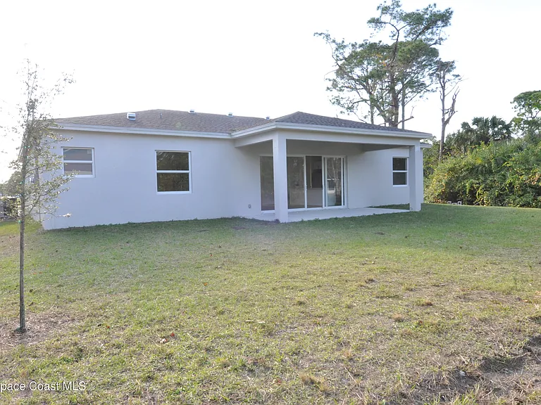 1043 Walden Blvd SE — Photo 26
