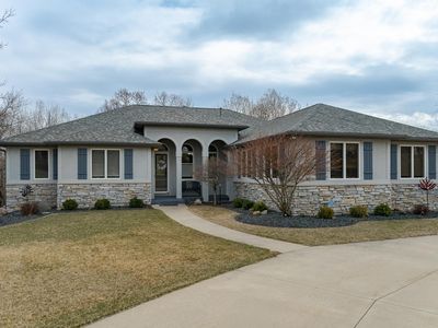 1115 Greystone Ln SW, Rochester, MN, 55902
