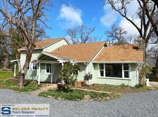 5150 Burke Hill Dr, Ukiah, CA 95482