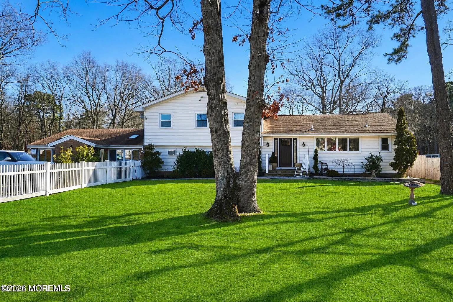 3 bed, 2.5 bath, 2300 sqft, $4,500 — Photo 4