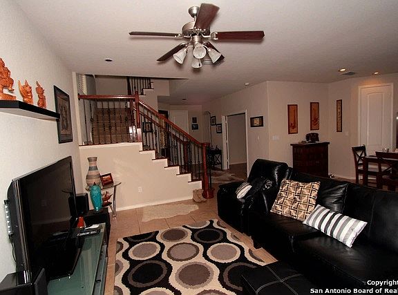 5th image of 4134 Woodbridge Way