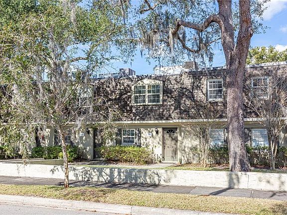 2nd image of 1923 Woodcrest Dr #3