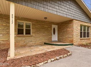 2917 Barber Hill Ln, Knoxville, TN 37920