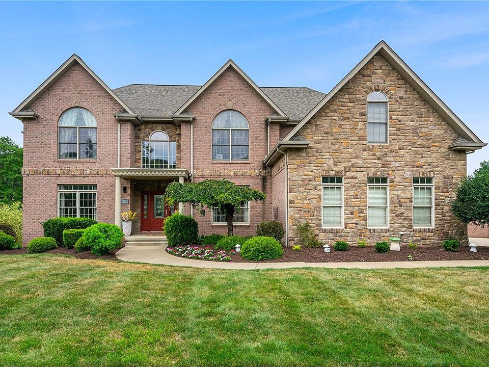 1st image of 203 Emerson Pines Dr