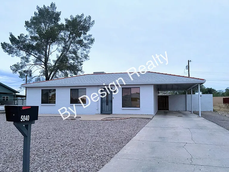 5840 E 36th St — Photo 1