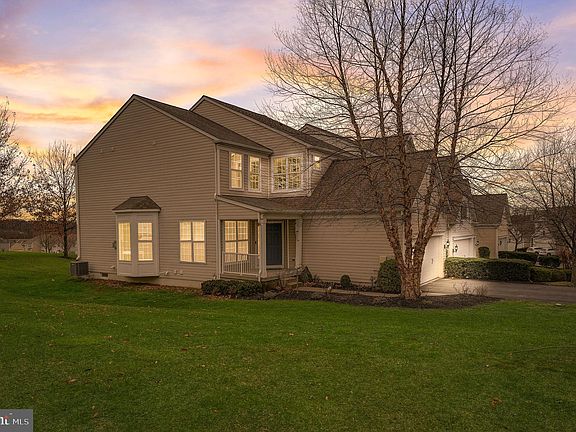 2nd image of 250 N Caldwell Cir