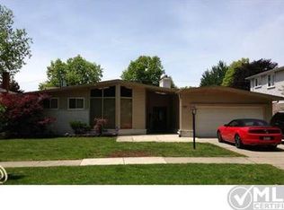 353 Centralia St, Dearborn Heights, MI 48127