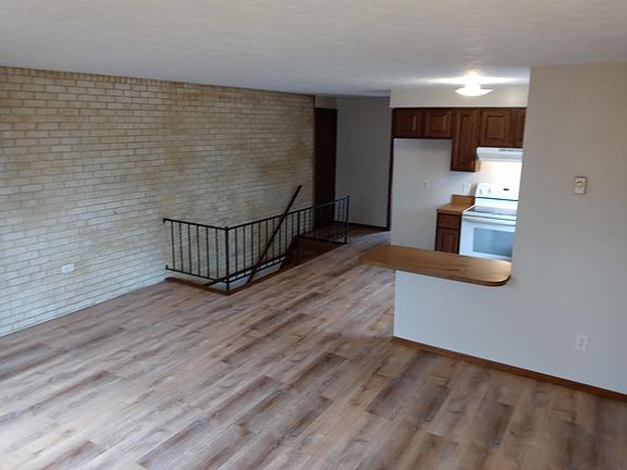 3rd image of 5605 Ashland Ave APT 2