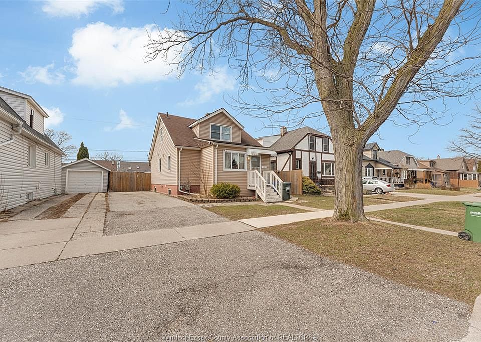 1st image of 1771 Windermere Rd