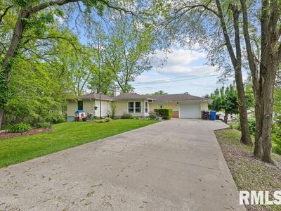 5330 33rd Ave, Moline, IL, 61265
