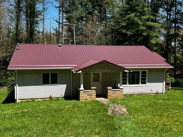 520 Wahoo Rd, Mount Nebo, WV 26679