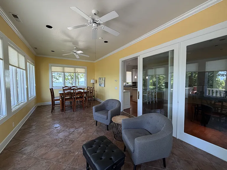 139 Summit Dr — Photo 13