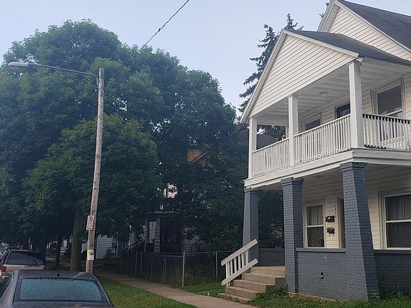 2nd image of 1049 McReynolds Ave NW #2