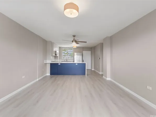 2001 Aupuni St APT 803, Honolulu, HI 96817