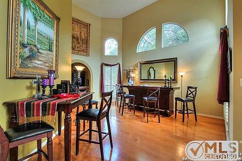 3rd image of 12239 Farview Ln