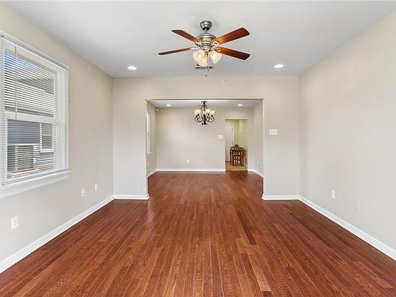 4th image of 5667 General Haig St