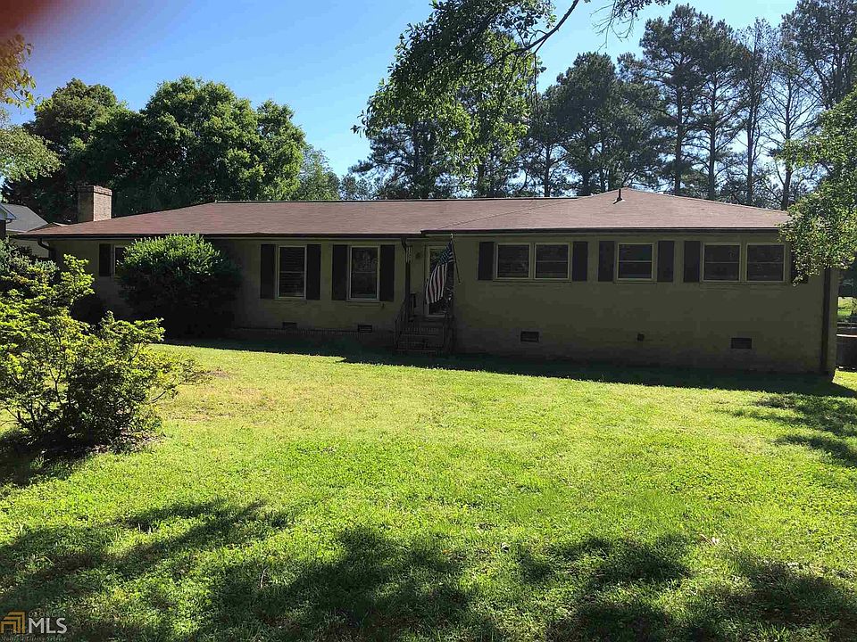 1st image of 808 N College Dr