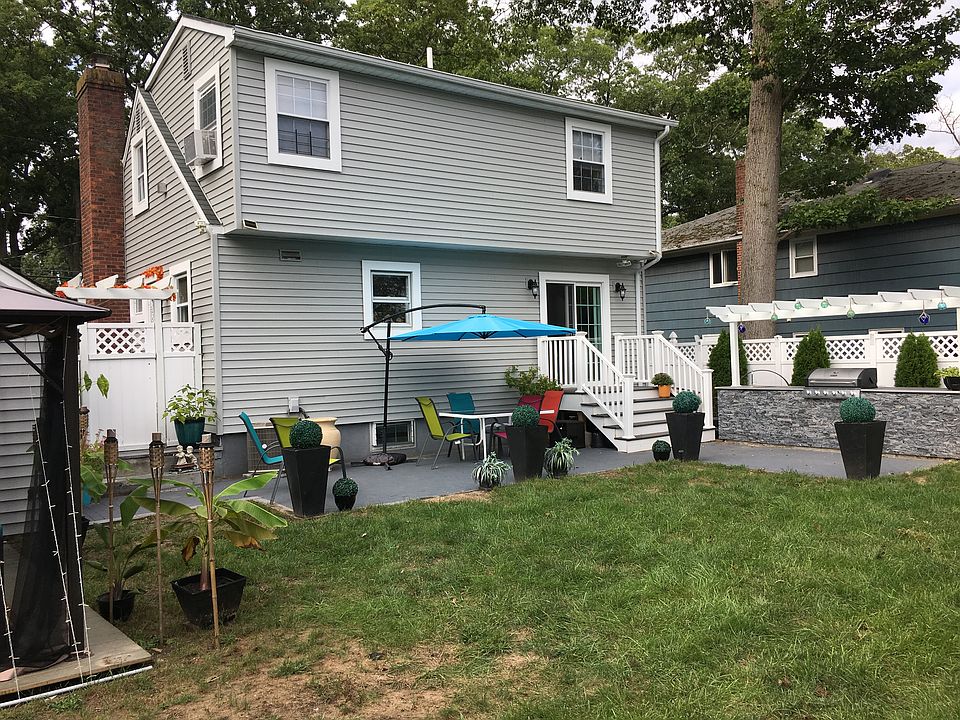 2nd image of 231 Foster Ave