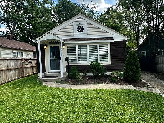 2nd image of 3711 Hillside Ave
