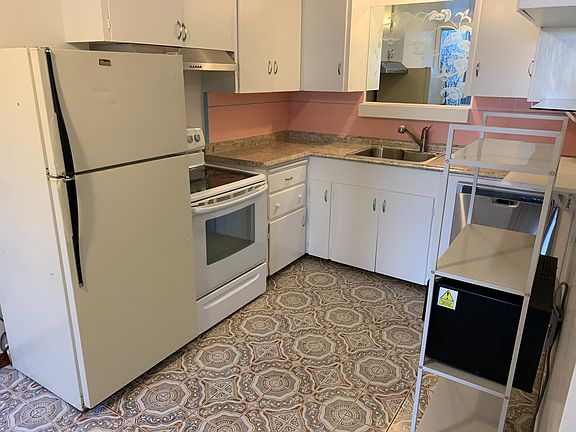2nd image of 1668 Union St #2