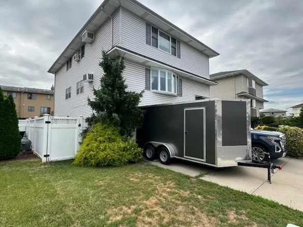 17 Acorn Drive image 43 of 45