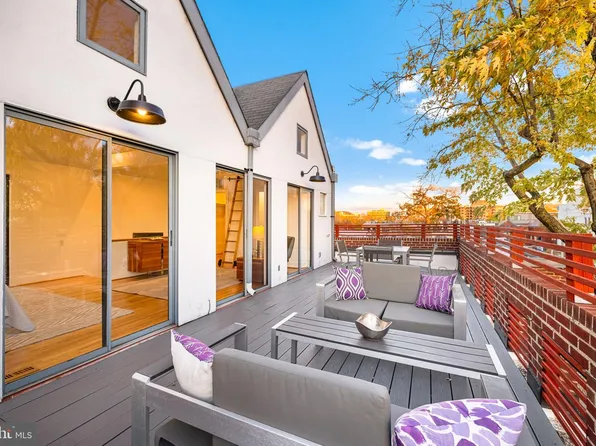 1820 T St NW APT 6, Washington, DC 20009