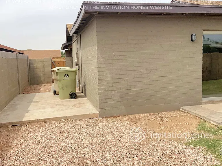 9709 N 57th Ave — Photo 14