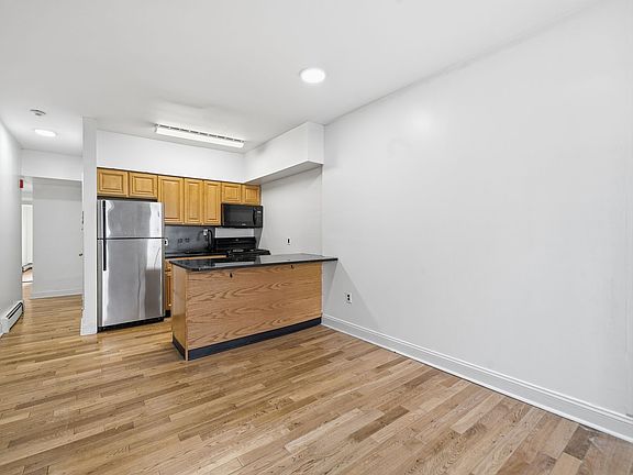 2nd image of 2100 Christian St #2122A