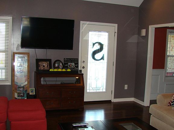 5th image of 222 Brooklyn Cir