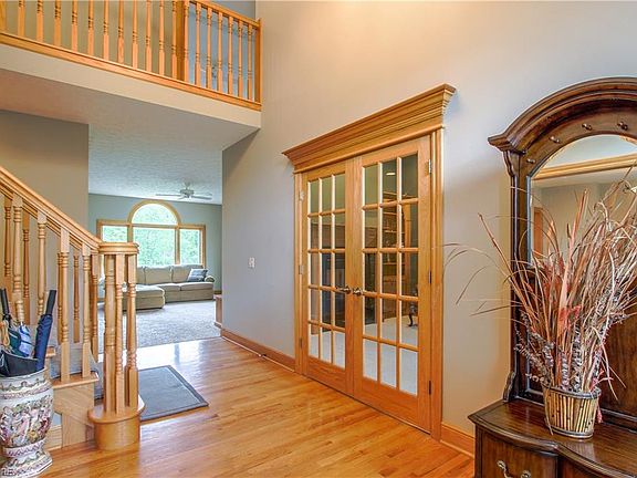 4th image of 9572 Amberwood Ct
