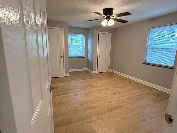 5th image of 5732 N Way