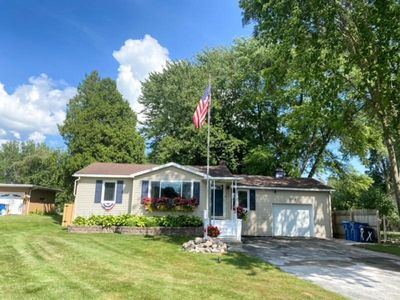 1116 Orchard Rd, Essexville, MI, 48732