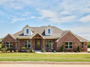 9100 Prairie Valley Dr, Mustang, OK 73064