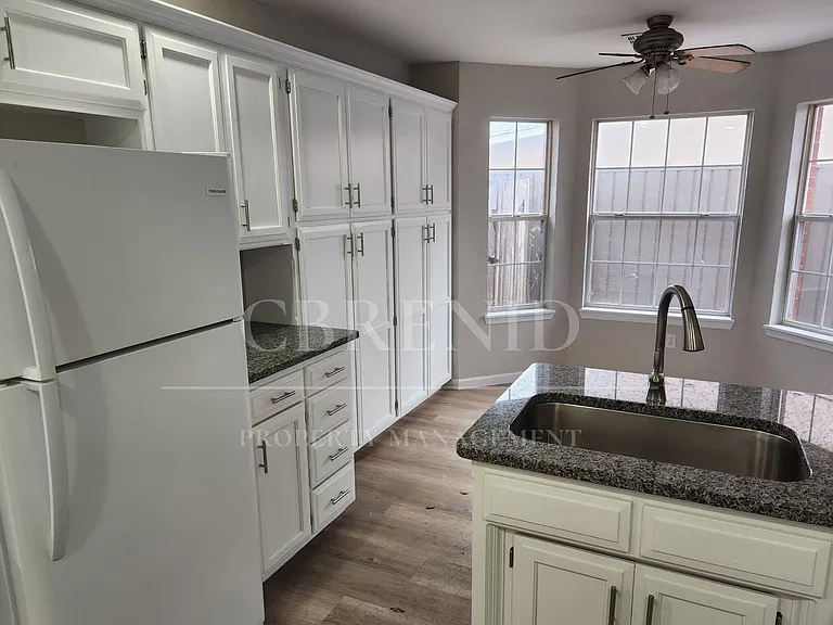 4505 Ponderosa Dr — Photo 5