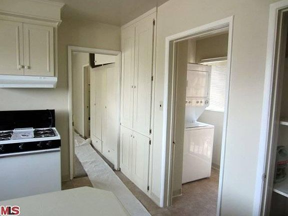 4th image of 1701 Centinela Ave