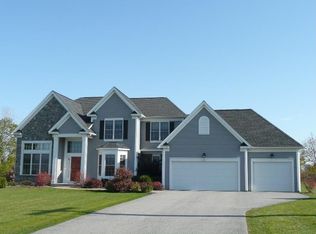 2 Hyacinth Ln, Fairport, NY 14450