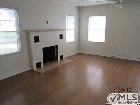 5th image of 127 Idlewilde Blvd