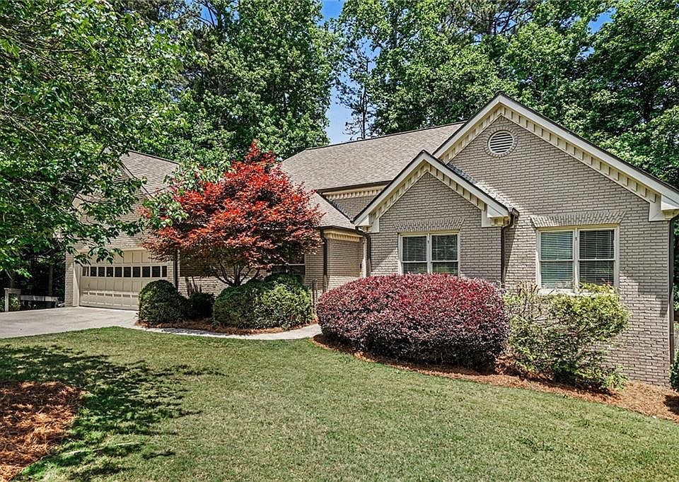 1st image of 977 Sunny Glenn Ct