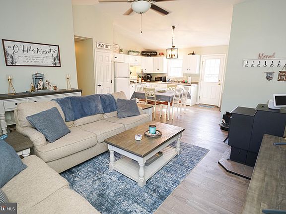 5th image of 505 Cimmaron Ct
