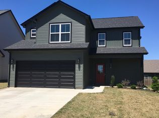 1021 Spicer Dr, Clarksville, TN 37042