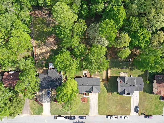 4th image of 2332 Rock Mill Ln NE