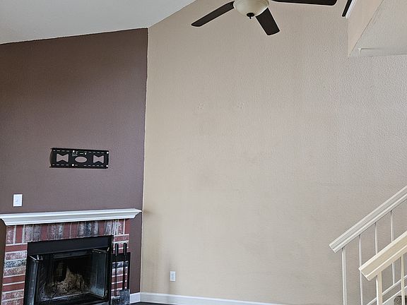 3rd image of 1675 Vernon St Unit 58