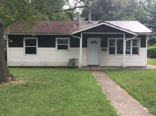170 S Longwood Dr, Kankakee, IL 60901