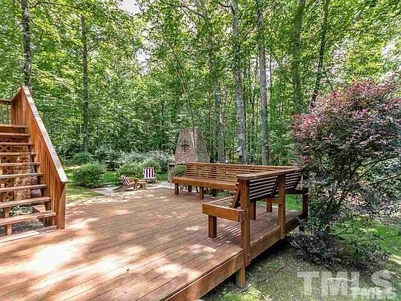 5th image of 208 Lancaster Dr