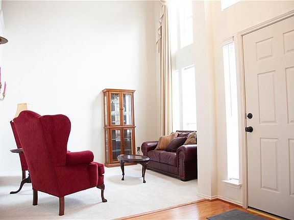 2nd image of 1510 Persimmon Ct