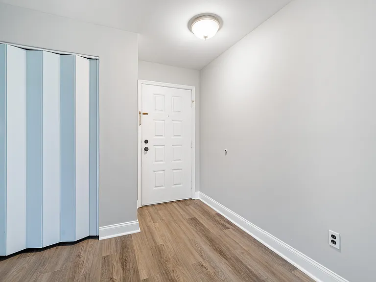 111 Aimwick Ct — Photo 20