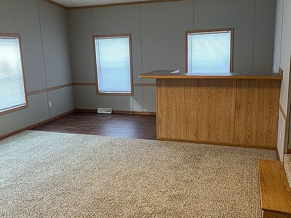 4th image of 257 Clubhouse Dr