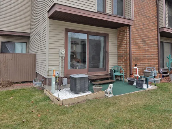 5151 South 13th STREET #F, Milwaukee, WI 53221