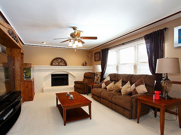 4th image of 2271 Gleneagles Dr