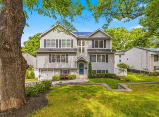 46 Edgemere Rd, Livingston Twp., NJ 07039